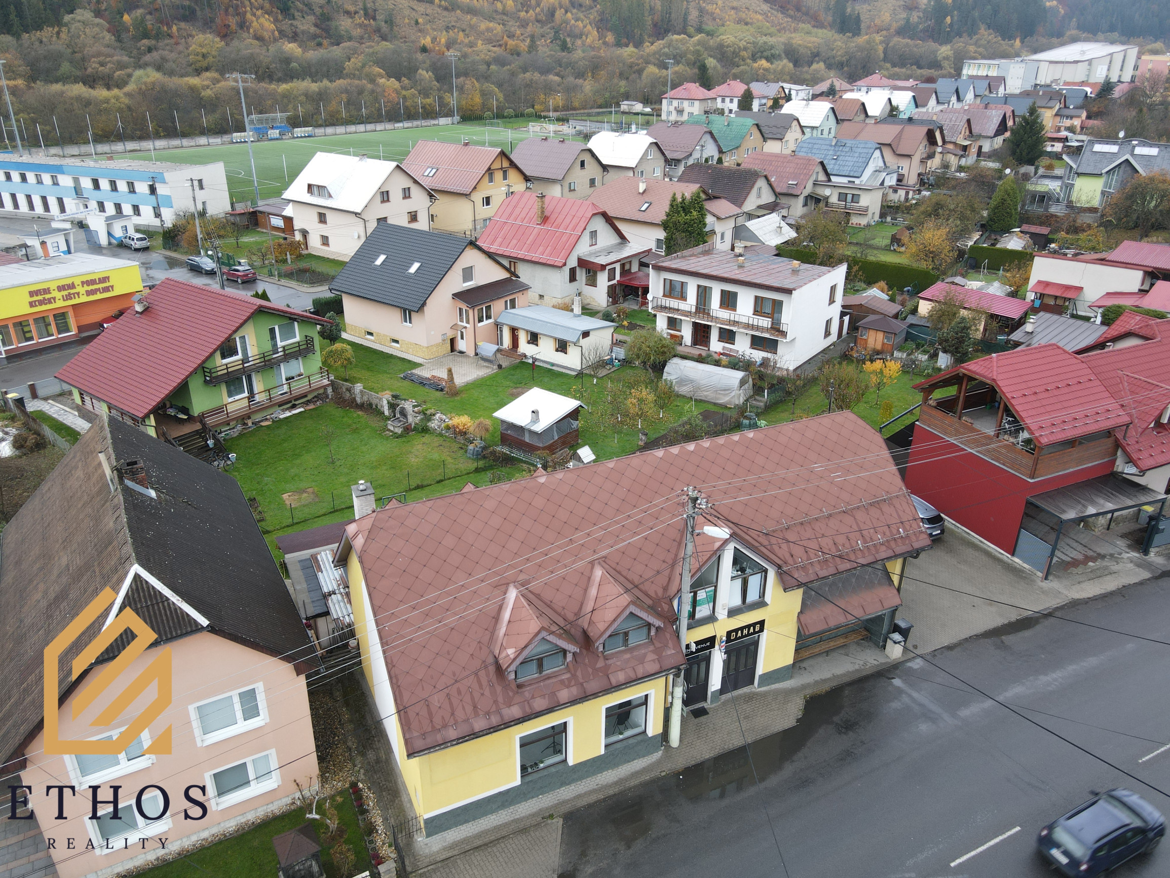 POLYFUNKČNÁ BUDOVA NA PREDAJ – KRÁSNO NAD KYSUCOU - fotografia 12
