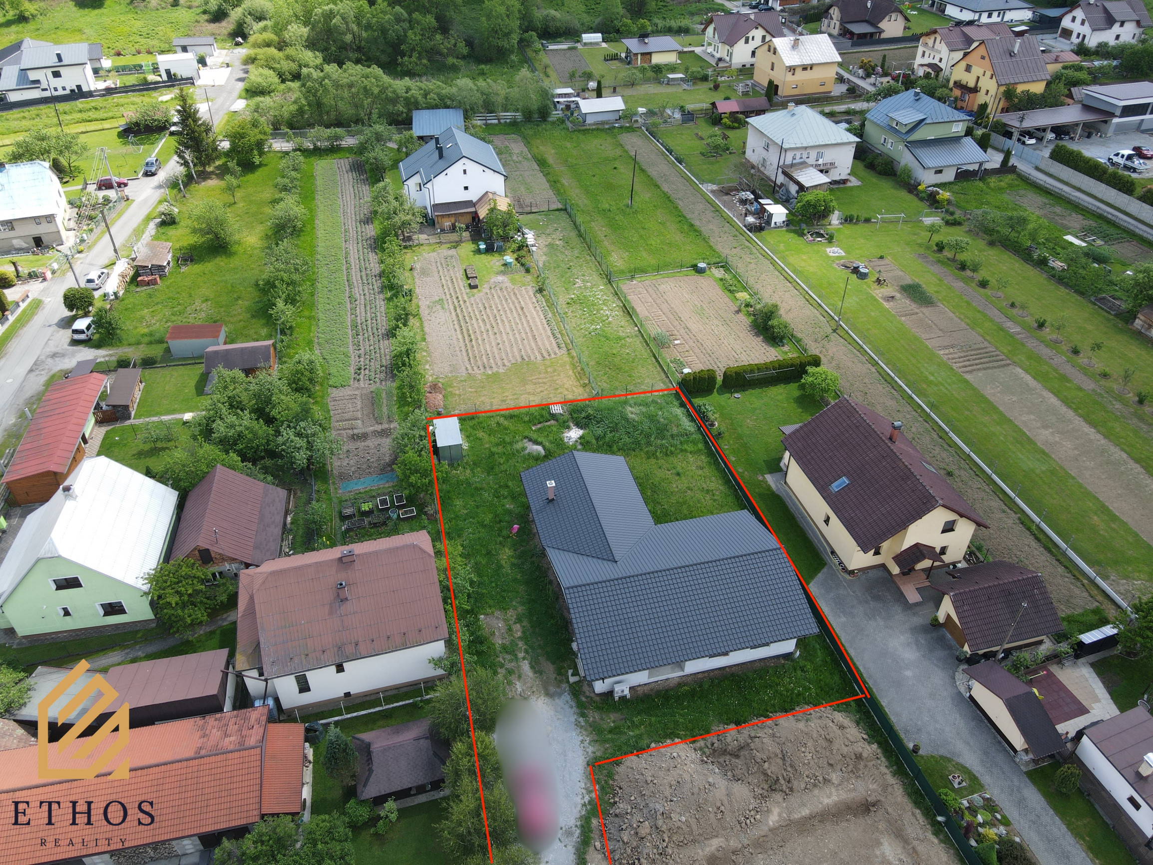 🏡 NOVOSTAVBA RODINNÉHO DOMU V CENTRE OBCE RAKOVÁ - fotografia 18