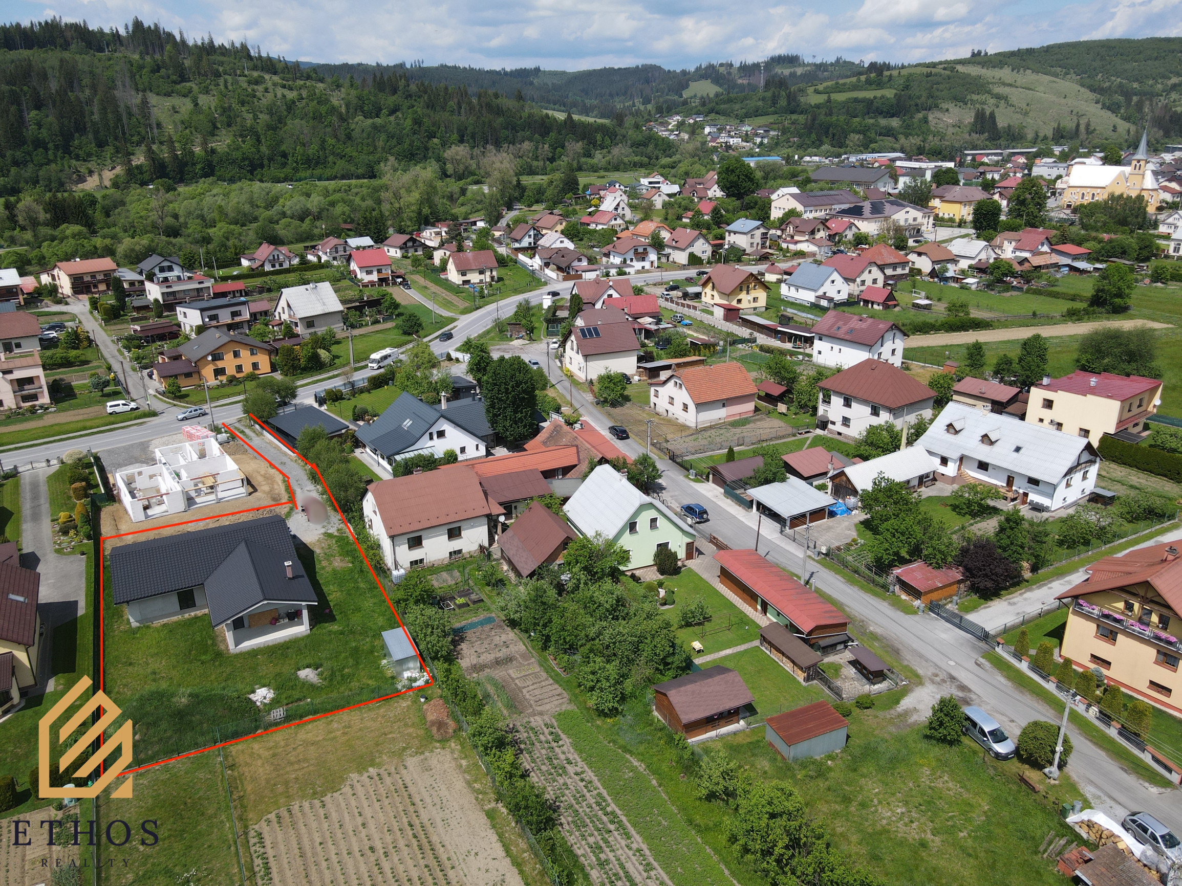 🏡 NOVOSTAVBA RODINNÉHO DOMU V CENTRE OBCE RAKOVÁ - fotografia 18