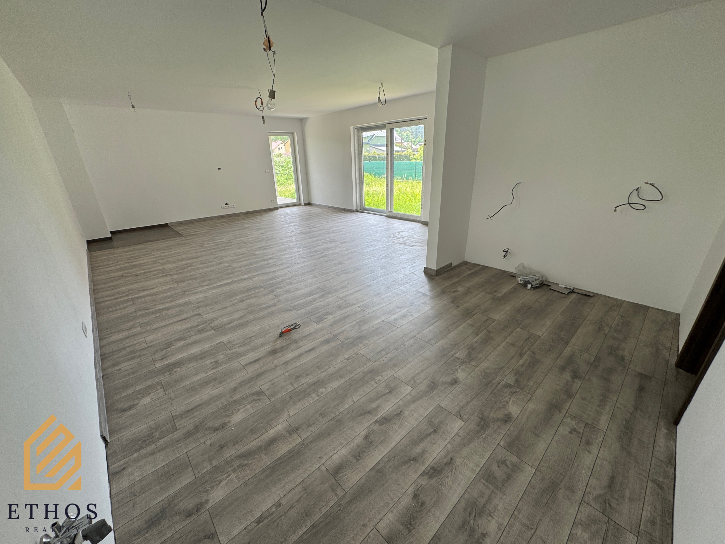 🏡 NOVOSTAVBA RODINNÉHO DOMU V CENTRE OBCE RAKOVÁ - fotografia 18