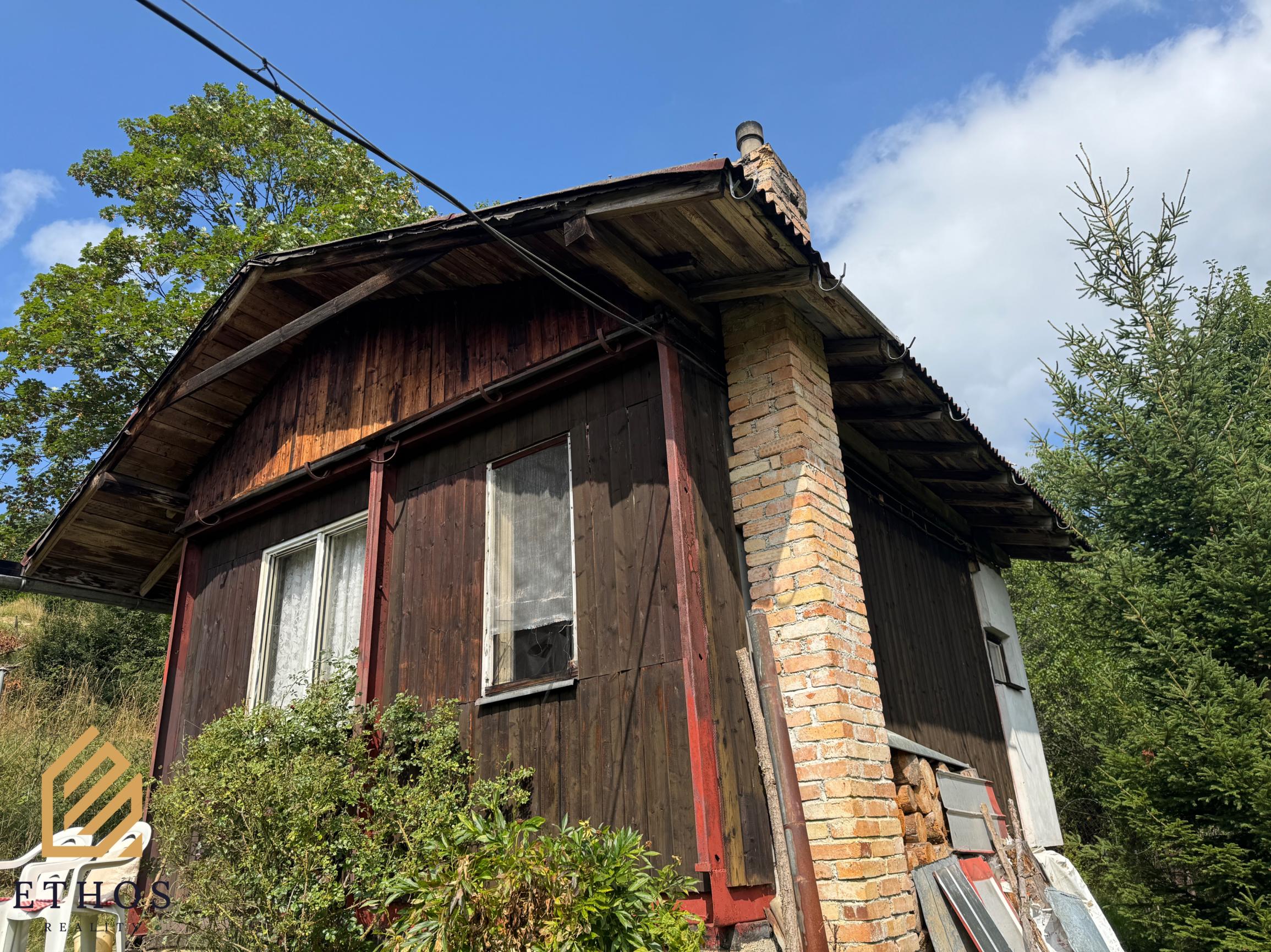 🌲 NA PREDAJ: Záhradný domček s pozemkom Krásno nad Kysucou - fotografia 9