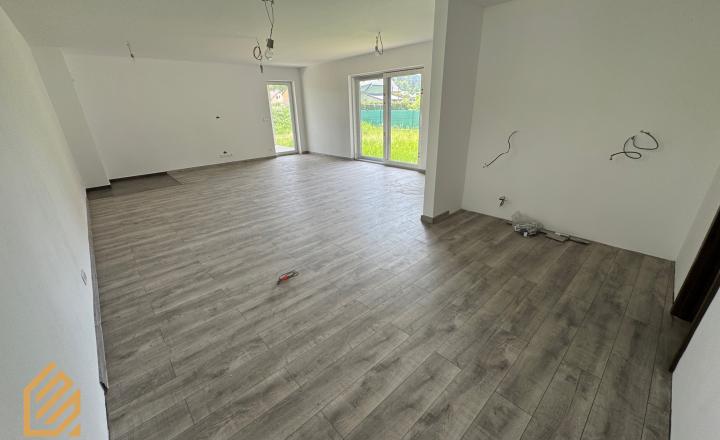 🏡 NOVOSTAVBA RODINNÉHO DOMU V CENTRE OBCE RAKOVÁ - fotografia 17